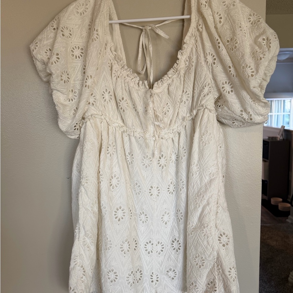 Pilcro Cream Eyelet Tie-Back puff sleeve romper